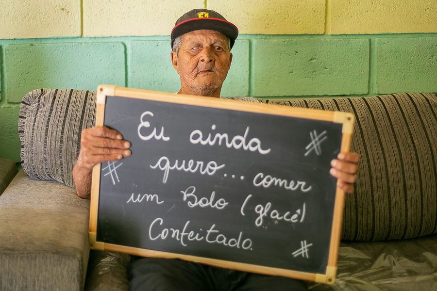 Os idosos moradores do Lar de Amparo Vovó Walquíria, tiveram pedidos atendidos por meio do projeto que realiza ações em prol da terceira idade.