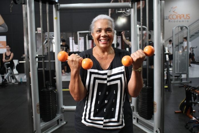 Nos últimos anos, o espaço ganhou um número considerável de pessoas da terceira idade, que encontraram no exercício físico o segredo para melhorar a saúde.